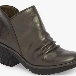 Fly London Shiny Gray Ankle BootsFly London Wezo Metallic gray /silver booties